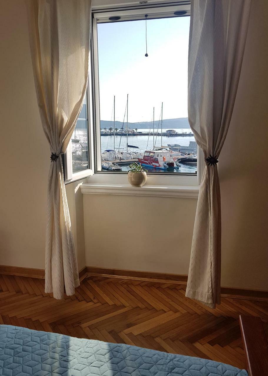 Apartman Natalia Tivat Dış mekan fotoğraf